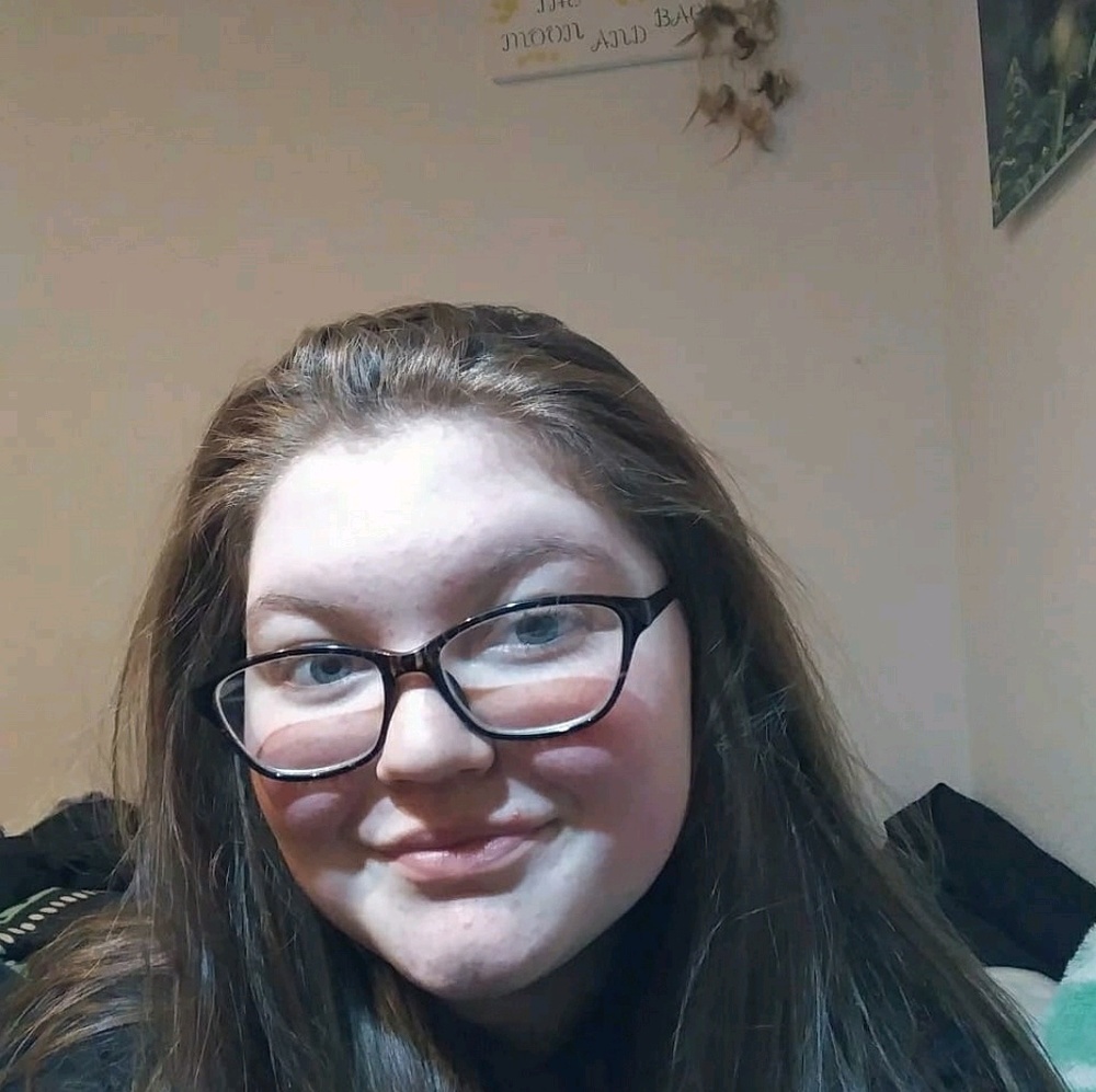 Meet your Posher, Annakah